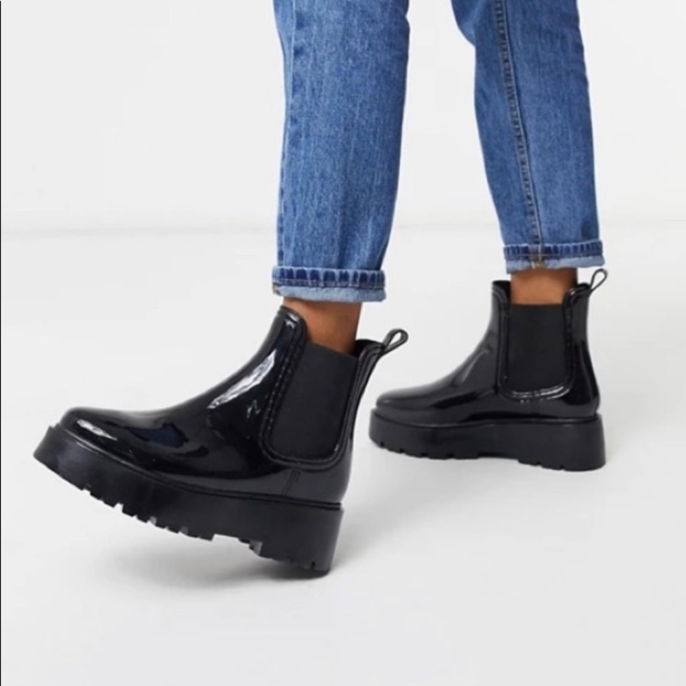 SOLD ASOS Black Chelsea boots